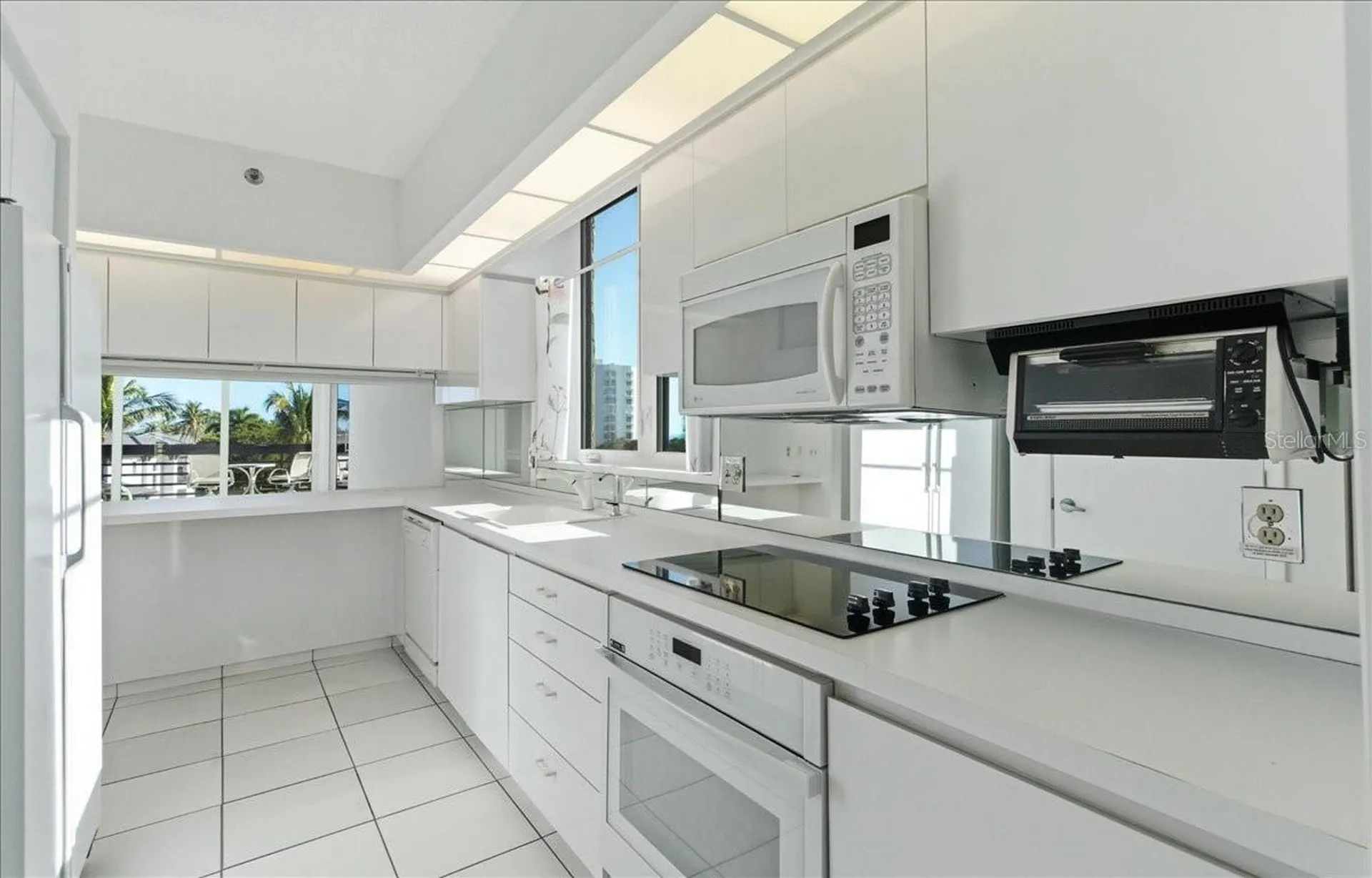 1065 Gulf Of Mexico Drive Longboat Key FL 34228