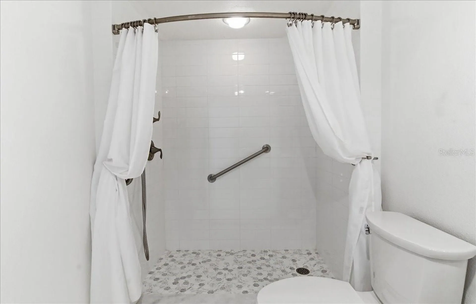 1065 Gulf Of Mexico Drive Longboat Key FL 34228