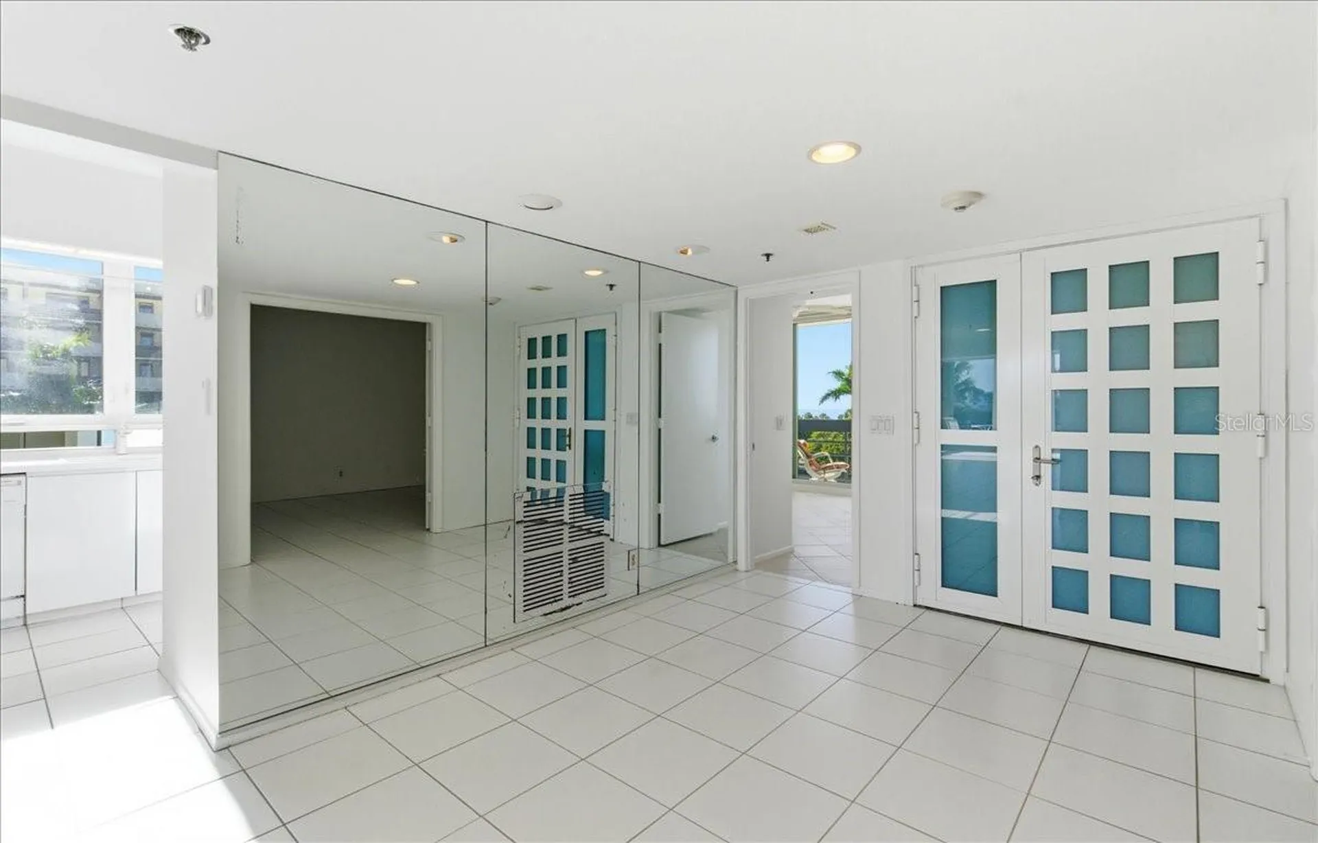 1065 Gulf Of Mexico Drive Longboat Key FL 34228