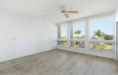 1065 Gulf Of Mexico Drive Longboat Key FL 34228