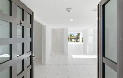 1065 Gulf Of Mexico Drive Longboat Key FL 34228