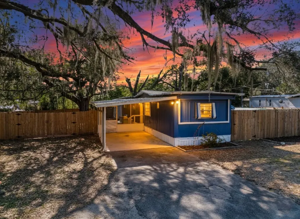 10356 SE Highway 42 Summerfield FL 34491