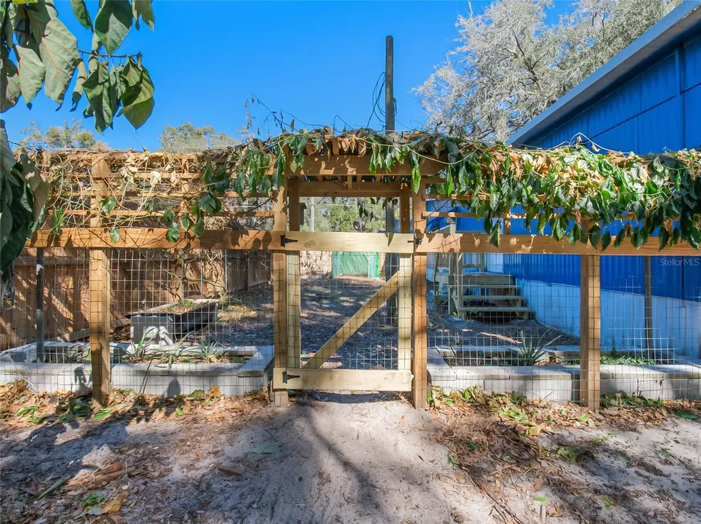 10356 SE Highway 42 Summerfield FL 34491