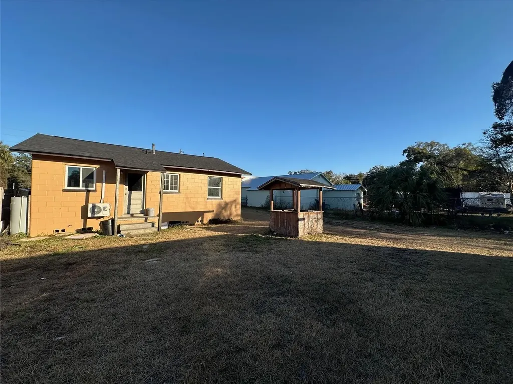 9710 NE 21st Avenue Anthony FL 32617