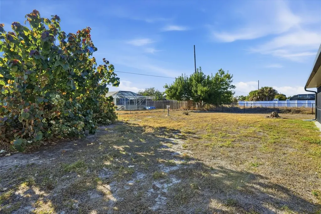 2499 Lake View Boulevard Port Charlotte FL 33948