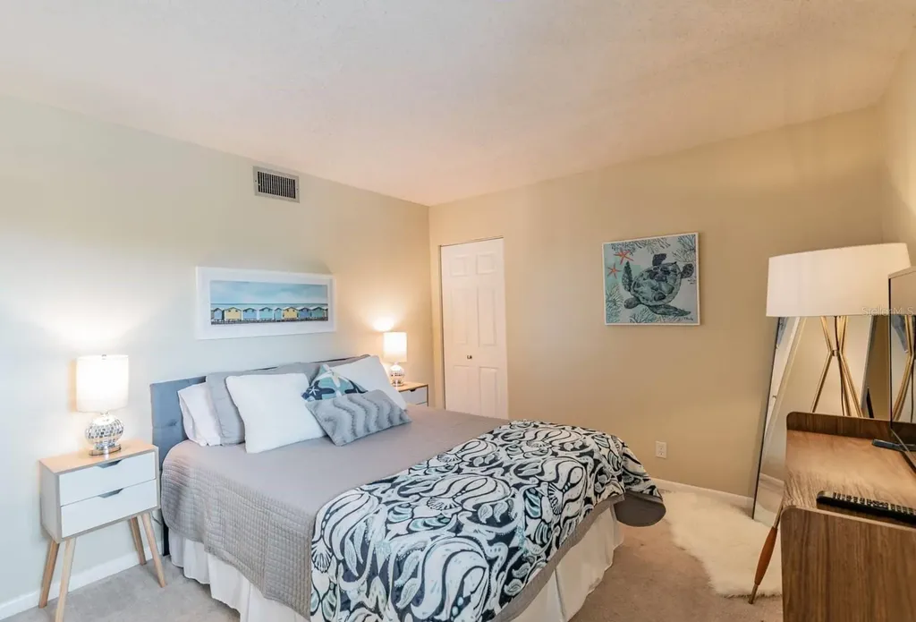 5541 Puerta Del Sol Boulevard S St Petersburg FL 33715