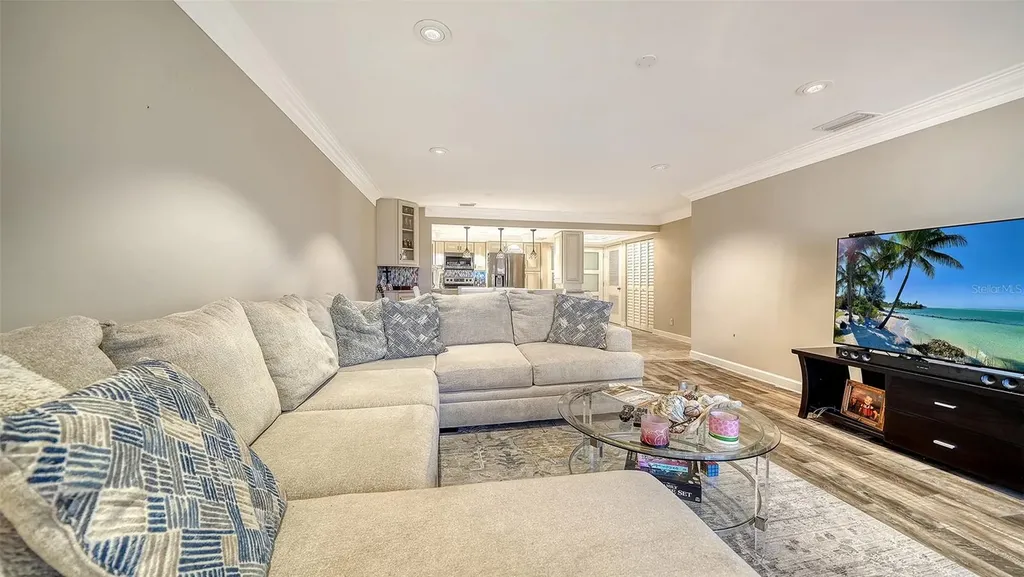 2055 Gulf Of Mexico Drive Longboat Key FL 34228