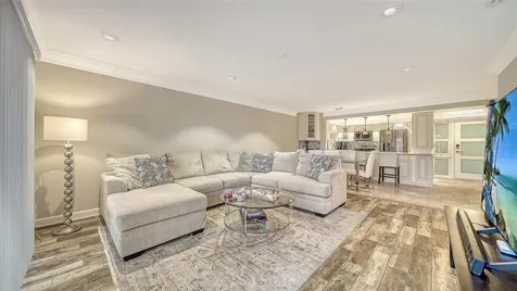 2055 Gulf Of Mexico Drive Longboat Key FL 34228