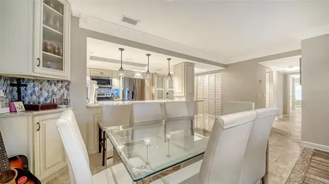 2055 Gulf Of Mexico Drive Longboat Key FL 34228