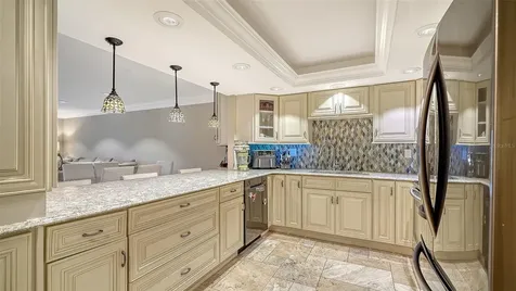 2055 Gulf Of Mexico Drive Longboat Key FL 34228