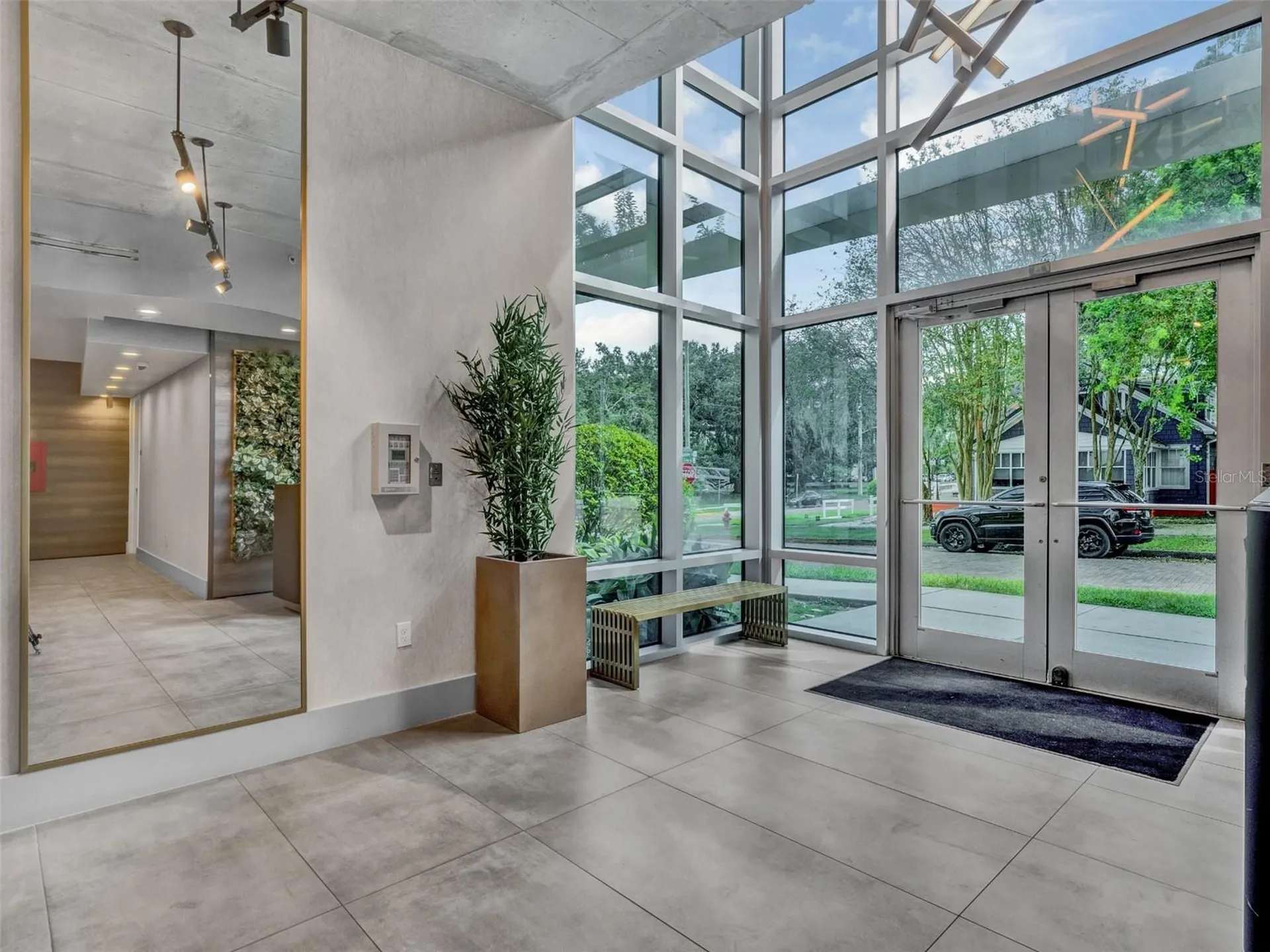 525 E Jackson Street Orlando FL 32801