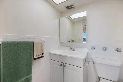 649 Tamiami Trail S Venice FL 34285