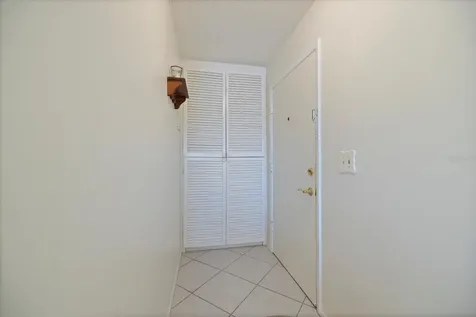 649 Tamiami Trail S Venice FL 34285