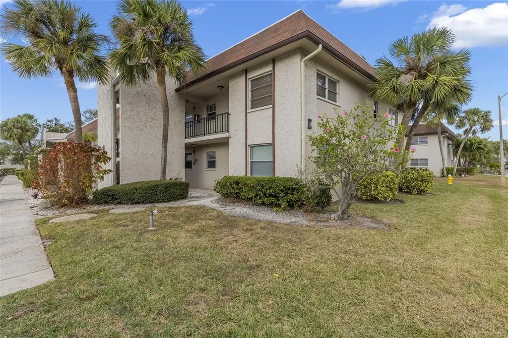 2750 E Bay Drive Largo FL 33771