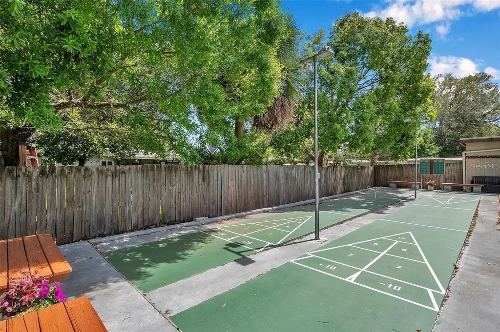 2750 E Bay Drive Largo FL 33771