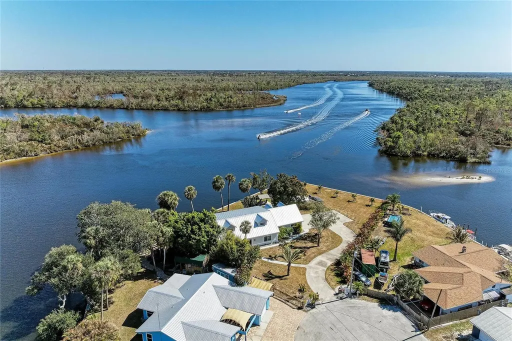 9610 SW Yacht Drive Arcadia FL 34269
