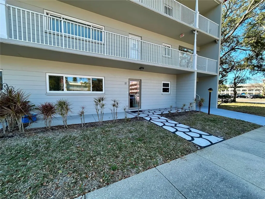 2261 Swedish Drive Clearwater FL 33763