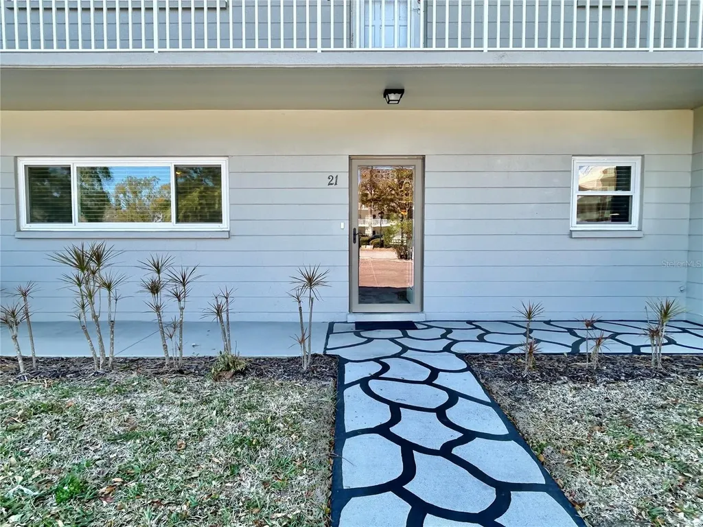 2261 Swedish Drive Clearwater FL 33763