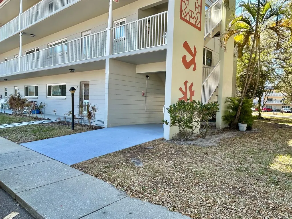 2261 Swedish Drive Clearwater FL 33763