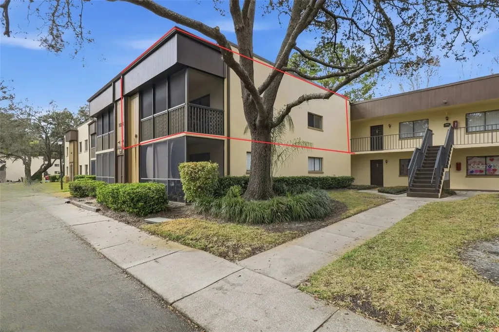 11808 Raintree Lake Lane Tampa FL 33617