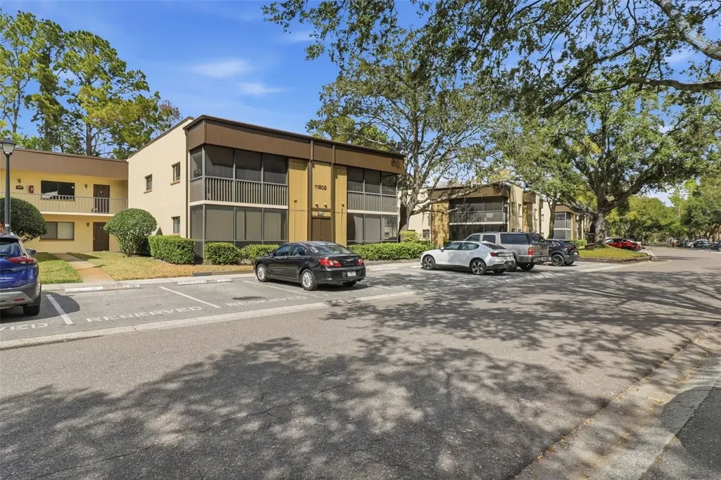 11808 Raintree Lake Lane Tampa FL 33617