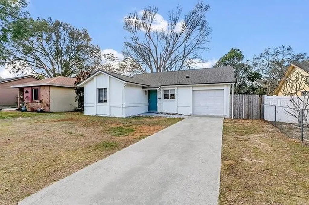 172 Grove Street Orlando FL 32835
