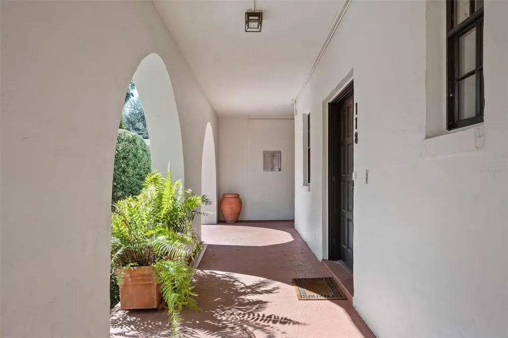 106 S Interlachen Avenue Winter Park FL 32789