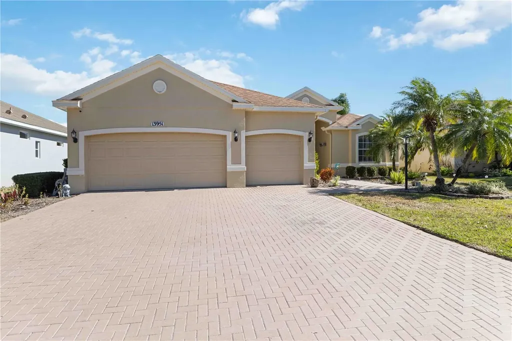 13951 Wood Duck Circle Lakewood Ranch FL 34202