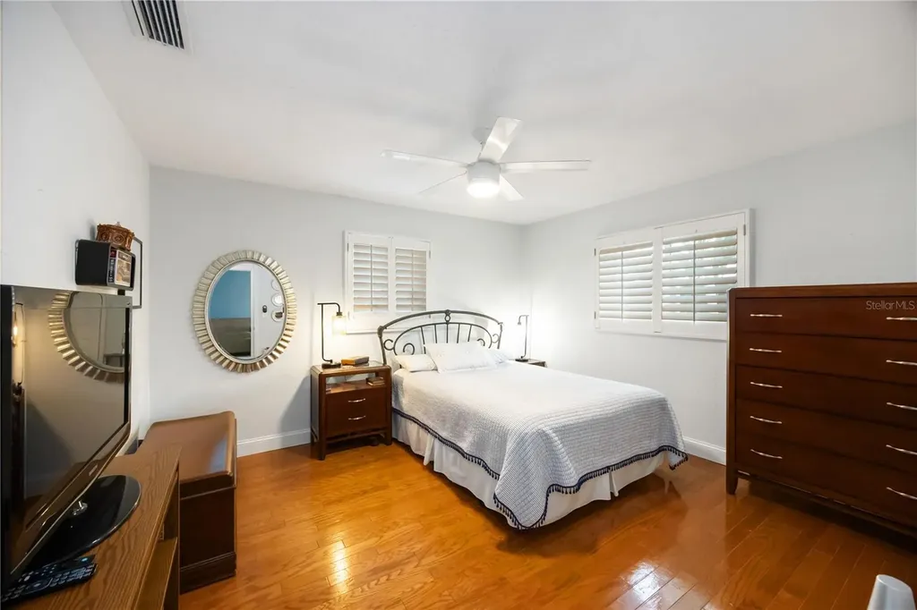 3619 Pembrook Drive Sarasota FL 34239
