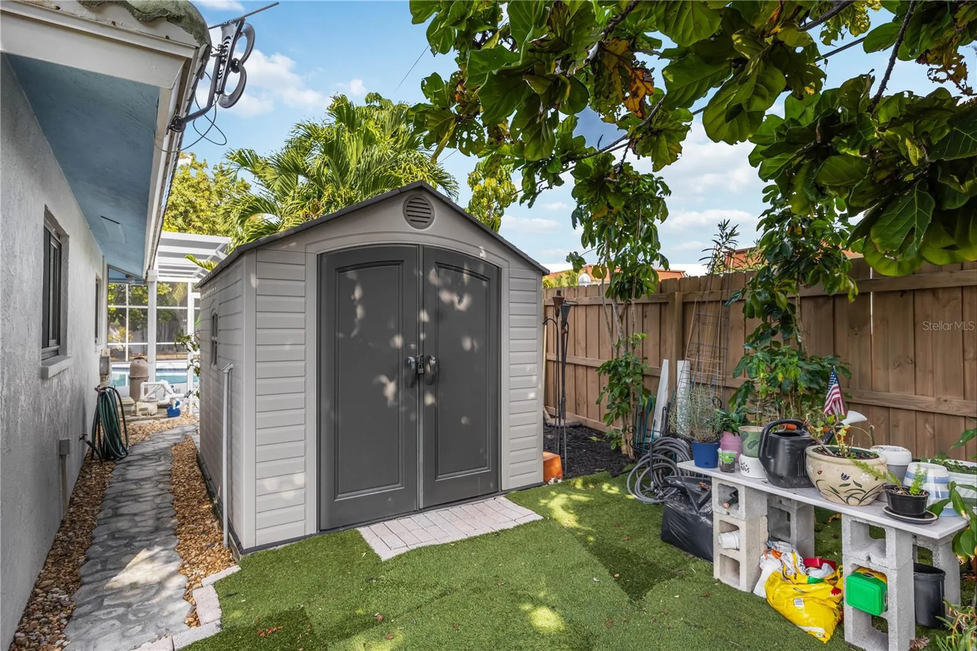3619 Pembrook Drive Sarasota FL 34239