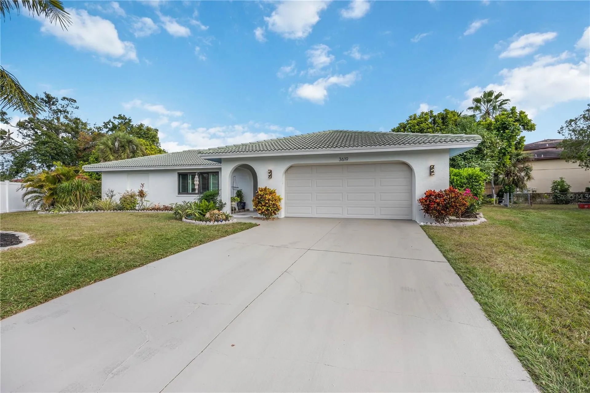 3619 Pembrook Drive Sarasota FL 34239