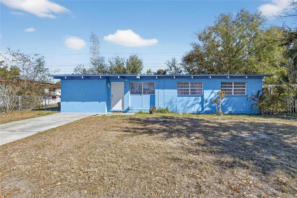 2016 Windsor Way Tampa FL 33619