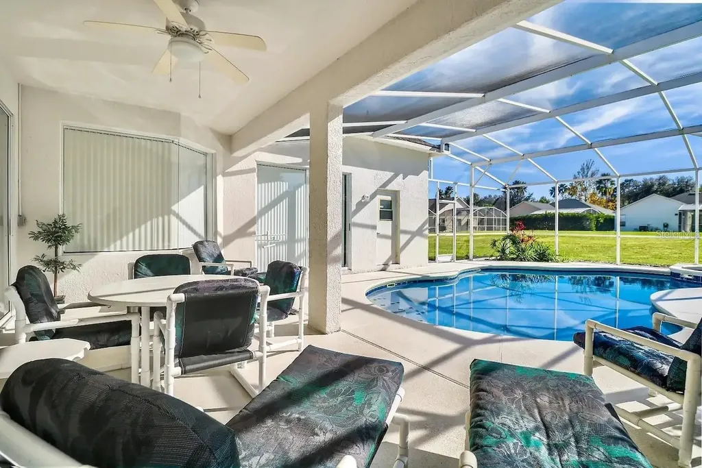 344 Grosvenor Loop Davenport FL 33897