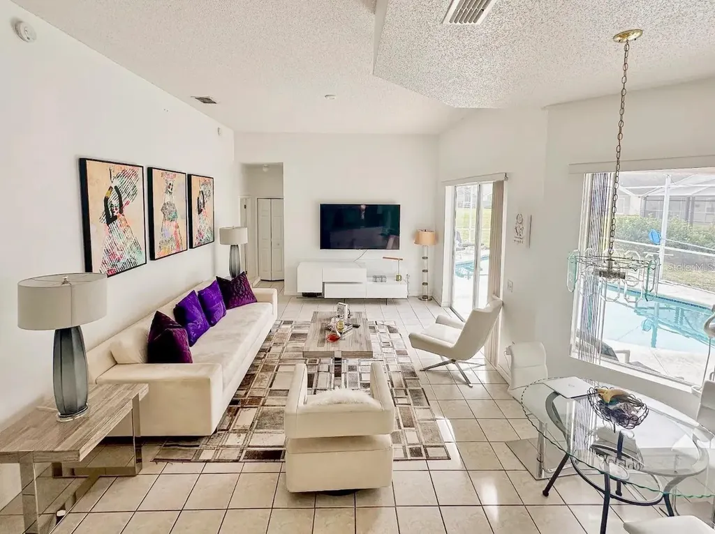 344 Grosvenor Loop Davenport FL 33897