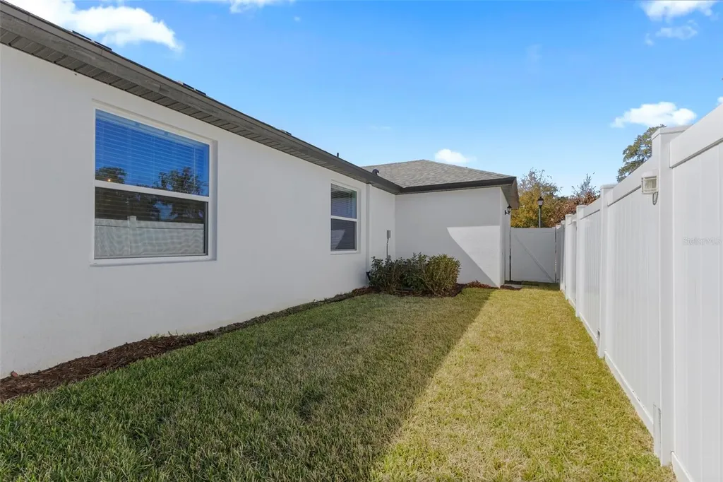 5062 Emerald Acres Way Zephyrhills FL 33541