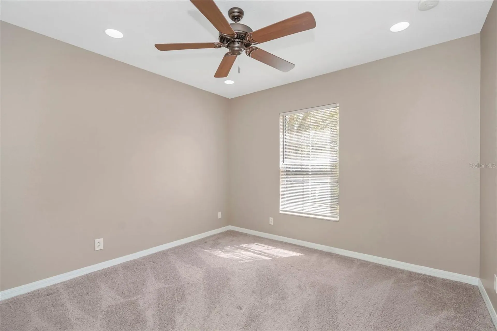 2916 Royal Tuscan Lane Valrico FL 33594
