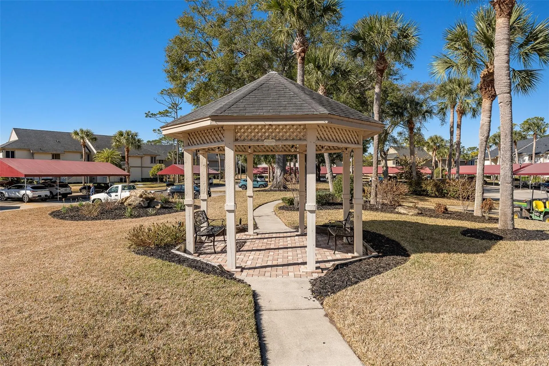 39 Magnolia Drive S Ormond Beach FL 32174