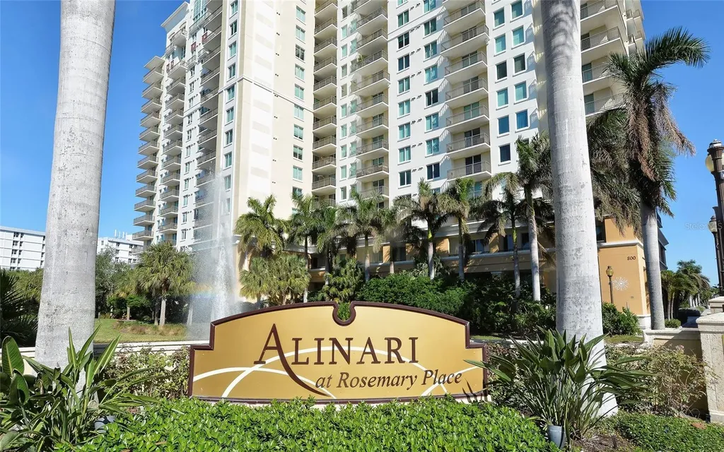 800 N Tamiami Trail Sarasota FL 34236