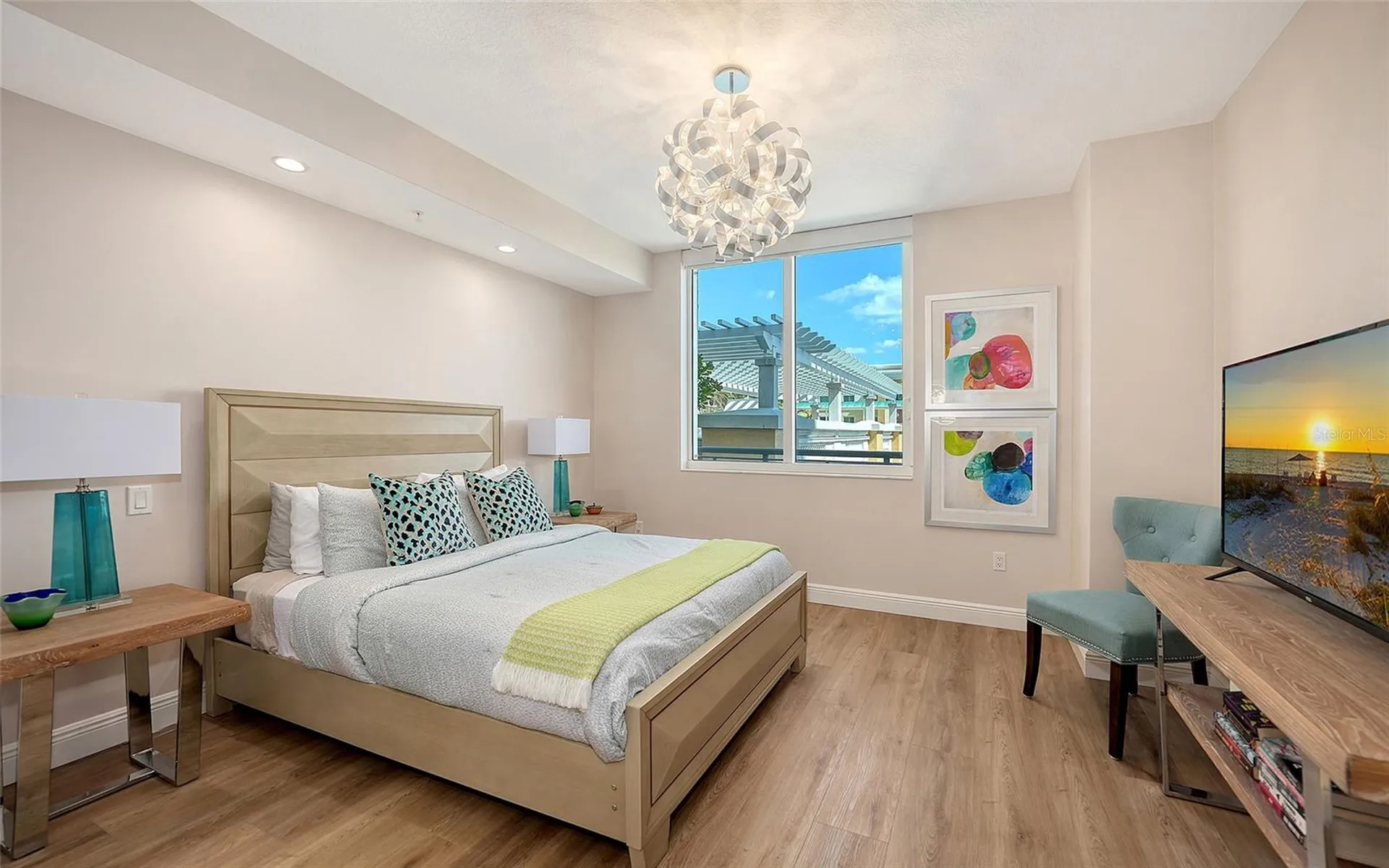 800 N Tamiami Trail Sarasota FL 34236