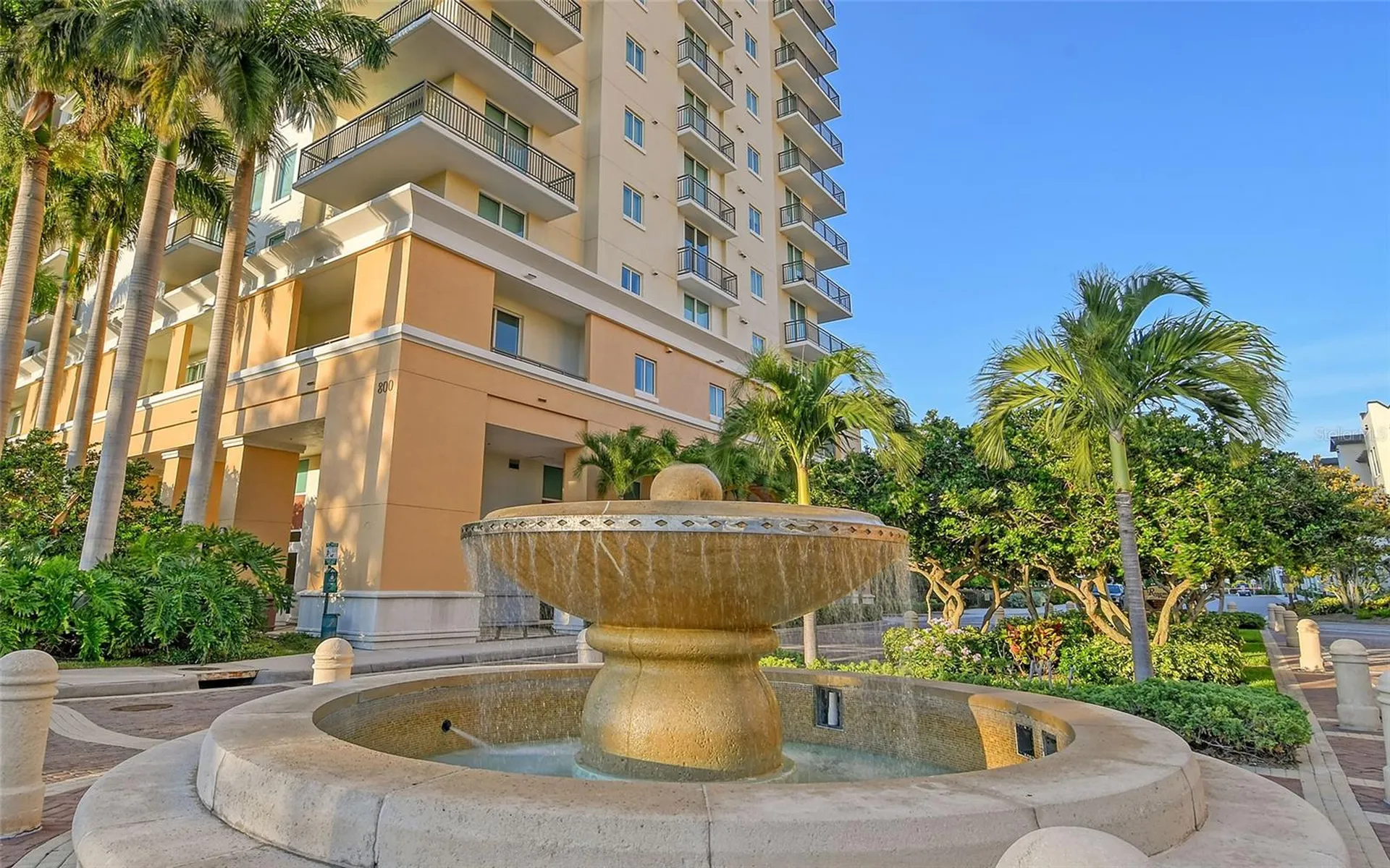 800 N Tamiami Trail Sarasota FL 34236