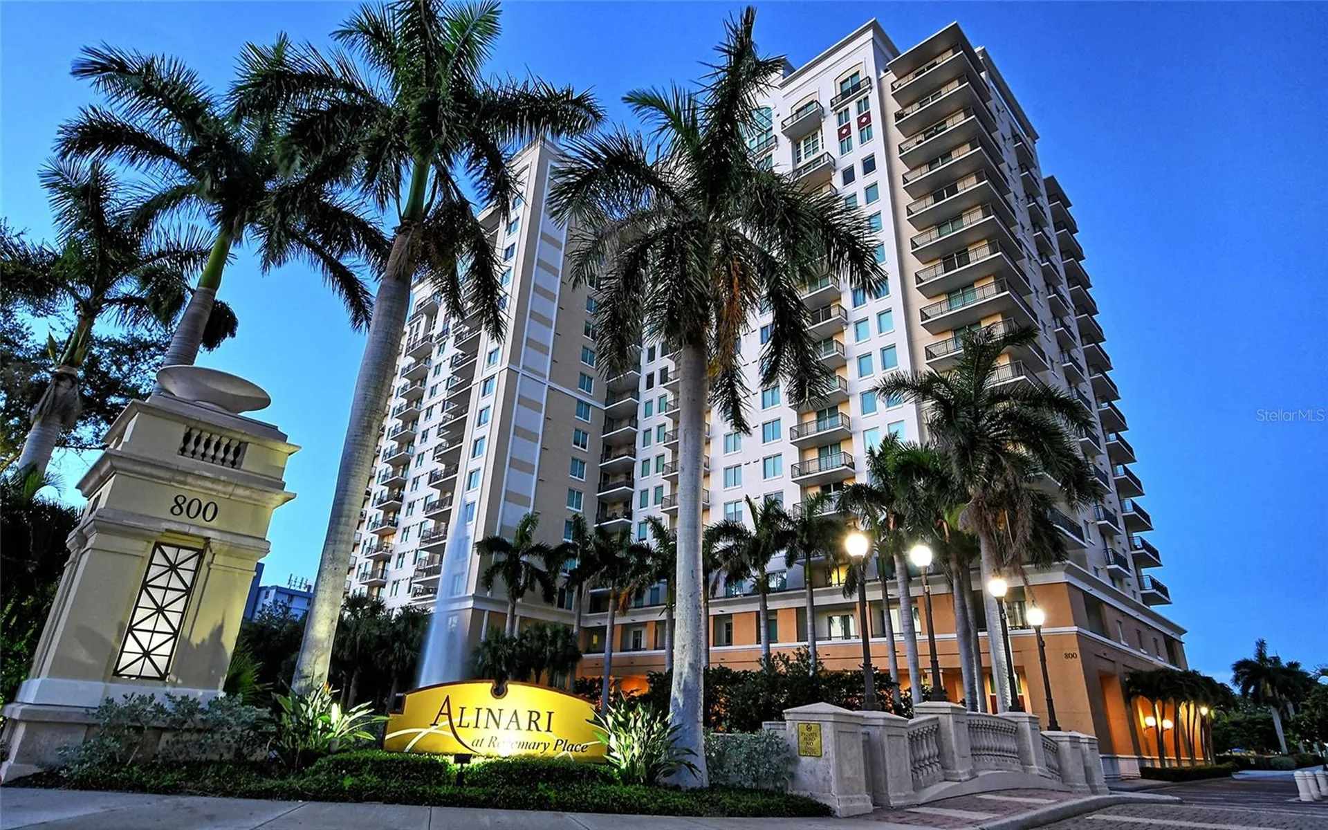 800 N Tamiami Trail Sarasota FL 34236