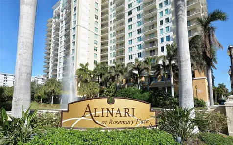 800 N Tamiami Trail Sarasota FL 34236