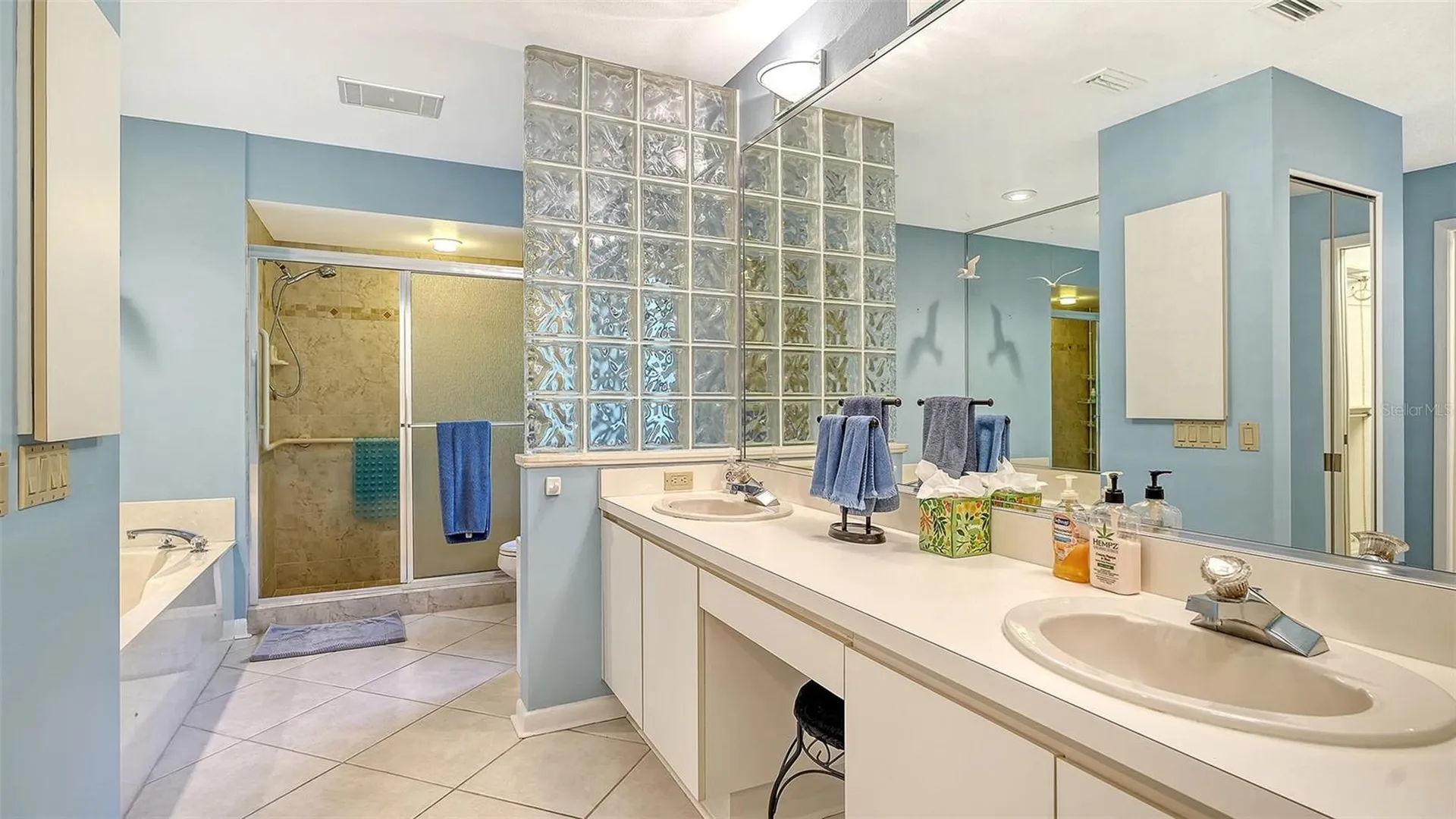 5331 Dominica Circle Sarasota FL 34233