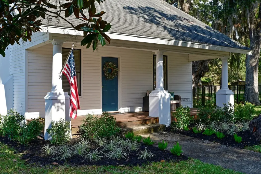 1318 6th Street W Palmetto FL 34221