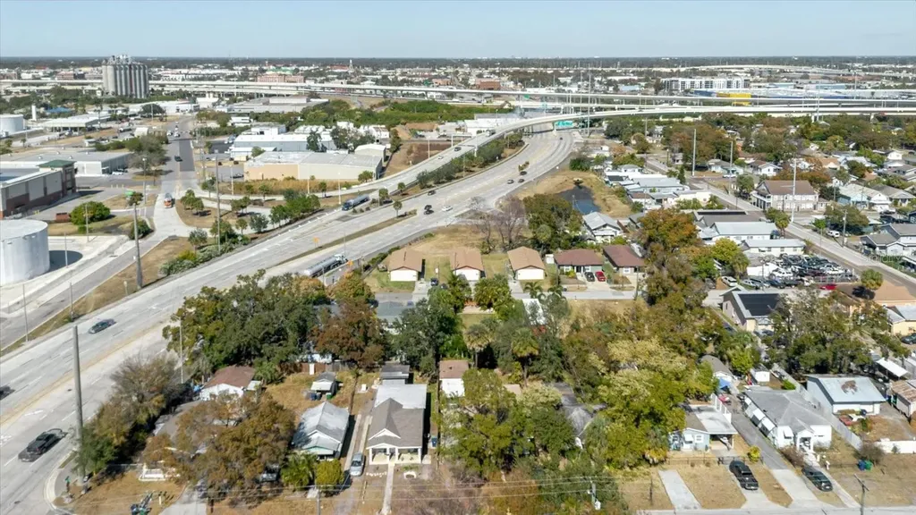 2006 Stuart Street Tampa FL 33605