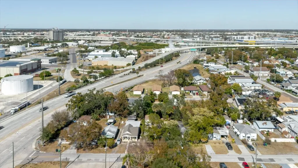 2006 Stuart Street Tampa FL 33605