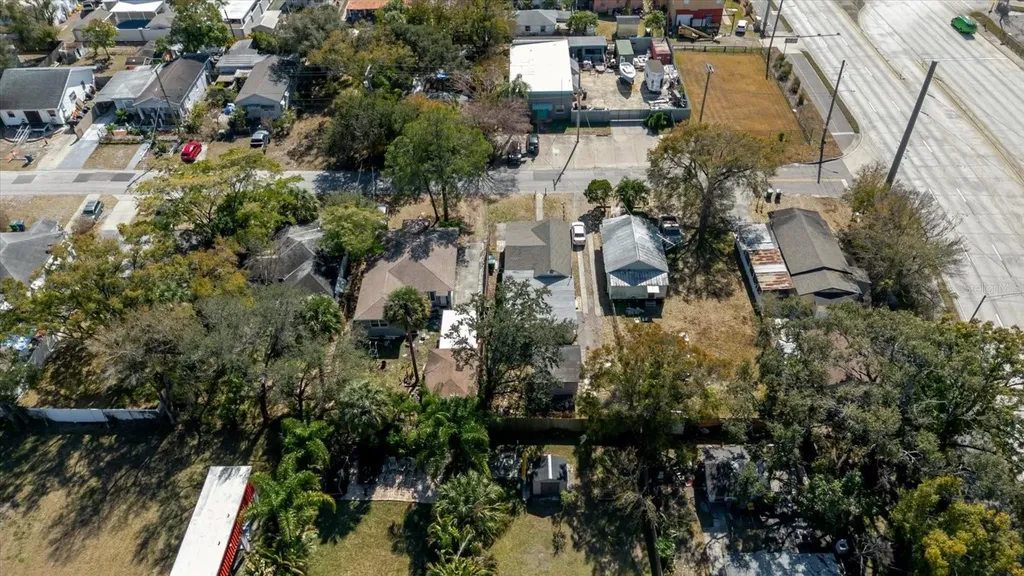 2006 Stuart Street Tampa FL 33605