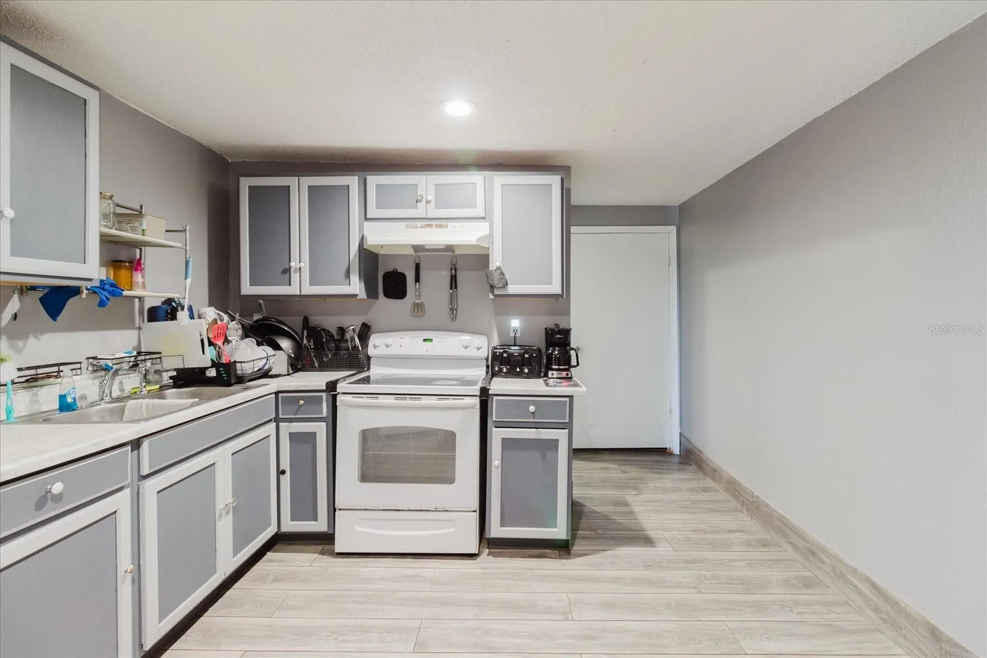 2006 Stuart Street Tampa FL 33605
