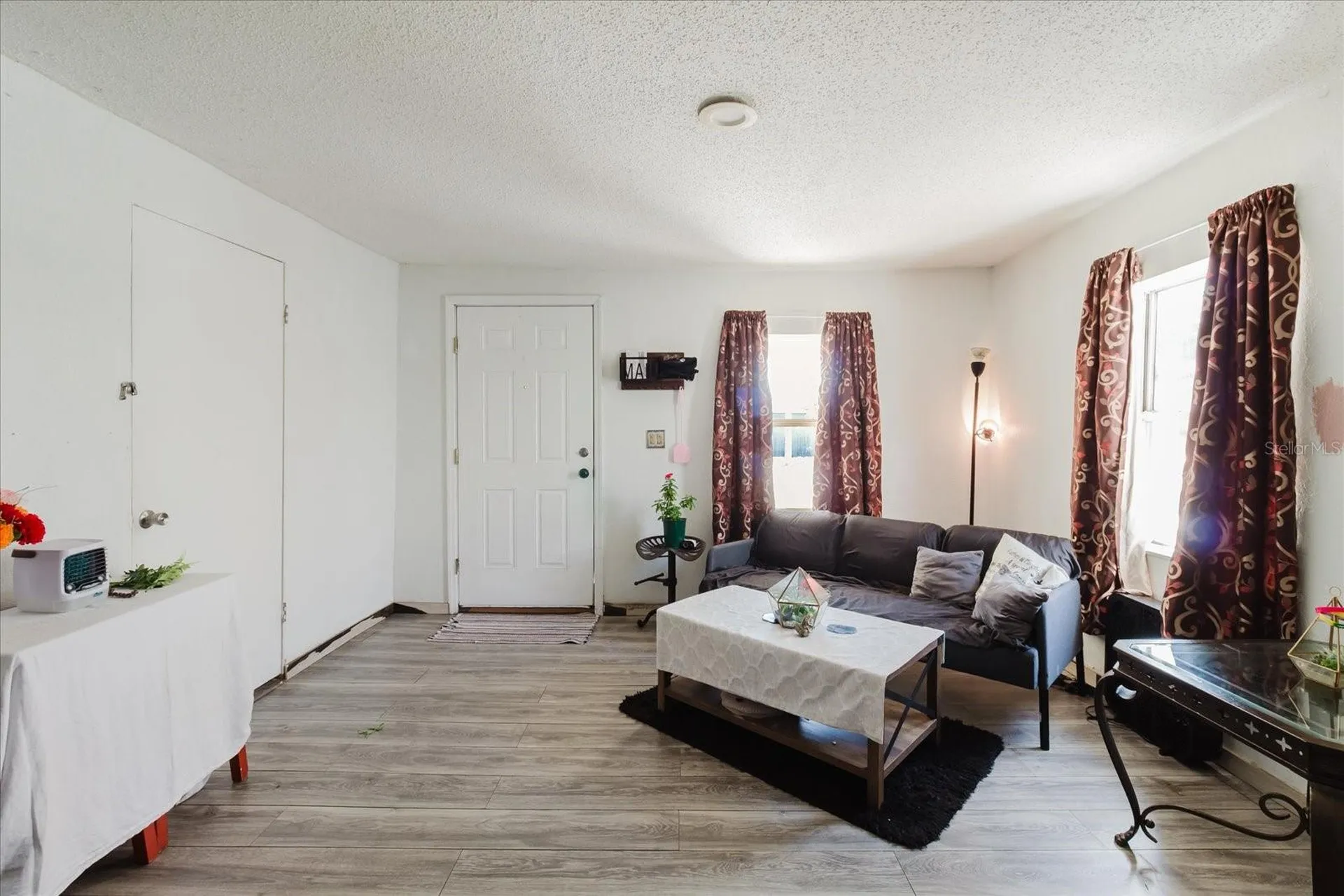 2006 Stuart Street Tampa FL 33605