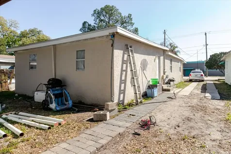 2006 Stuart Street Tampa FL 33605